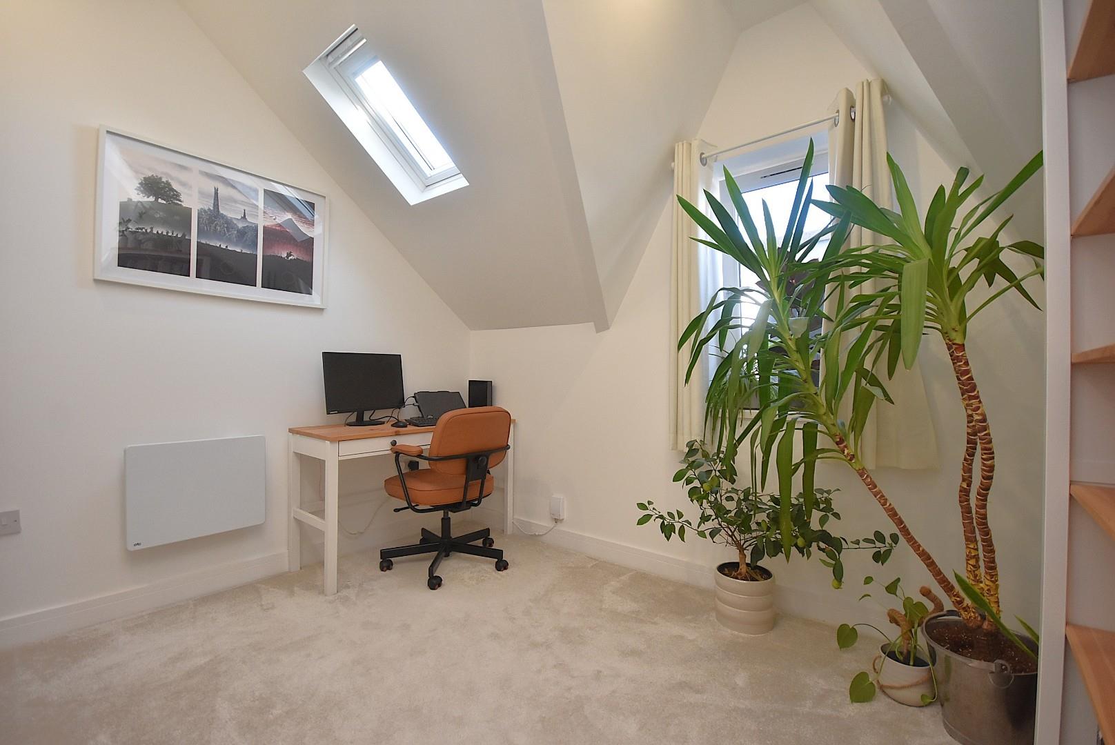 Flat 4, 76 Connaught Road, Cardiff, CF24 3PX